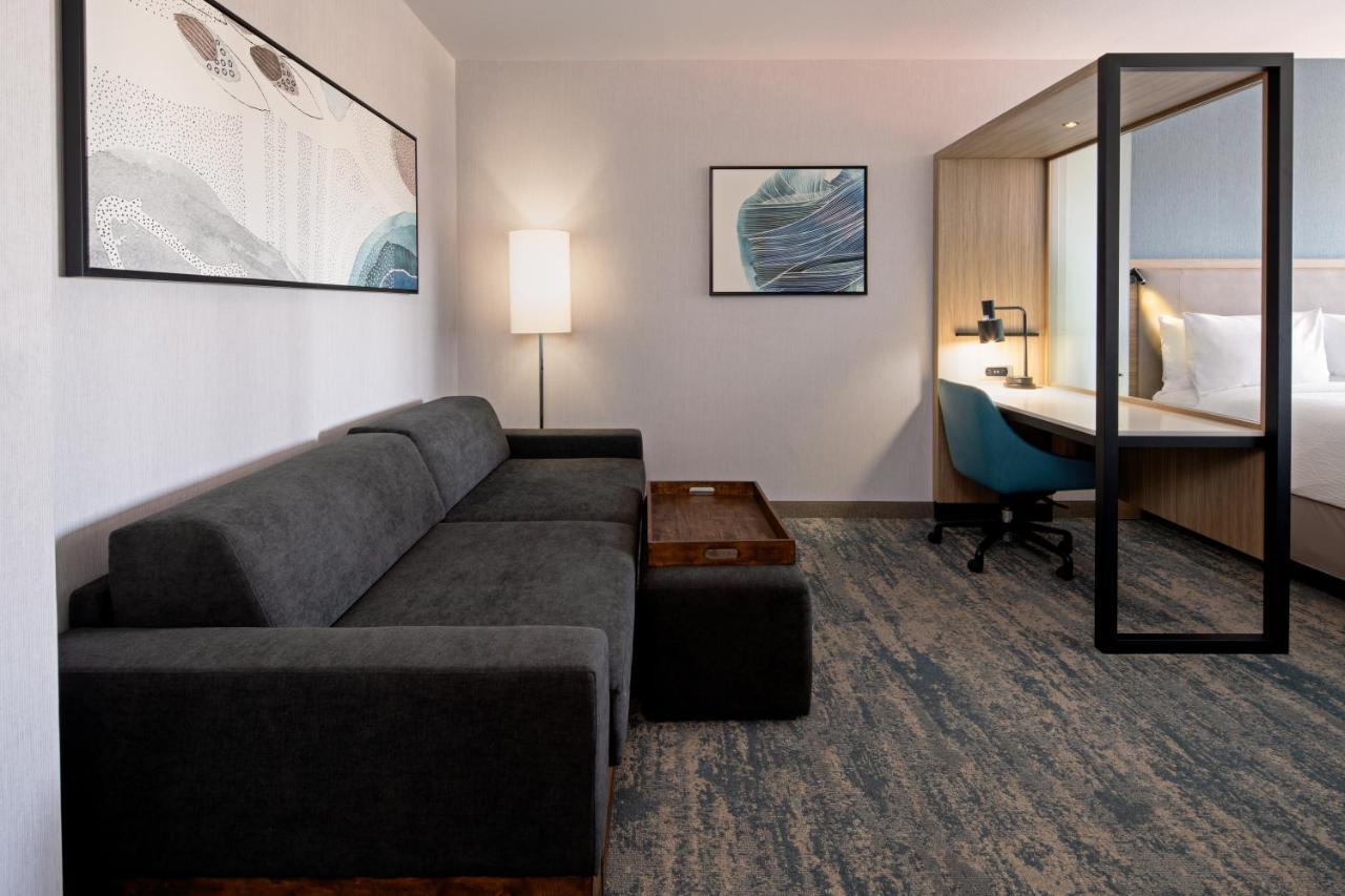 Springhill Suites By Marriott Valencia Exterior photo