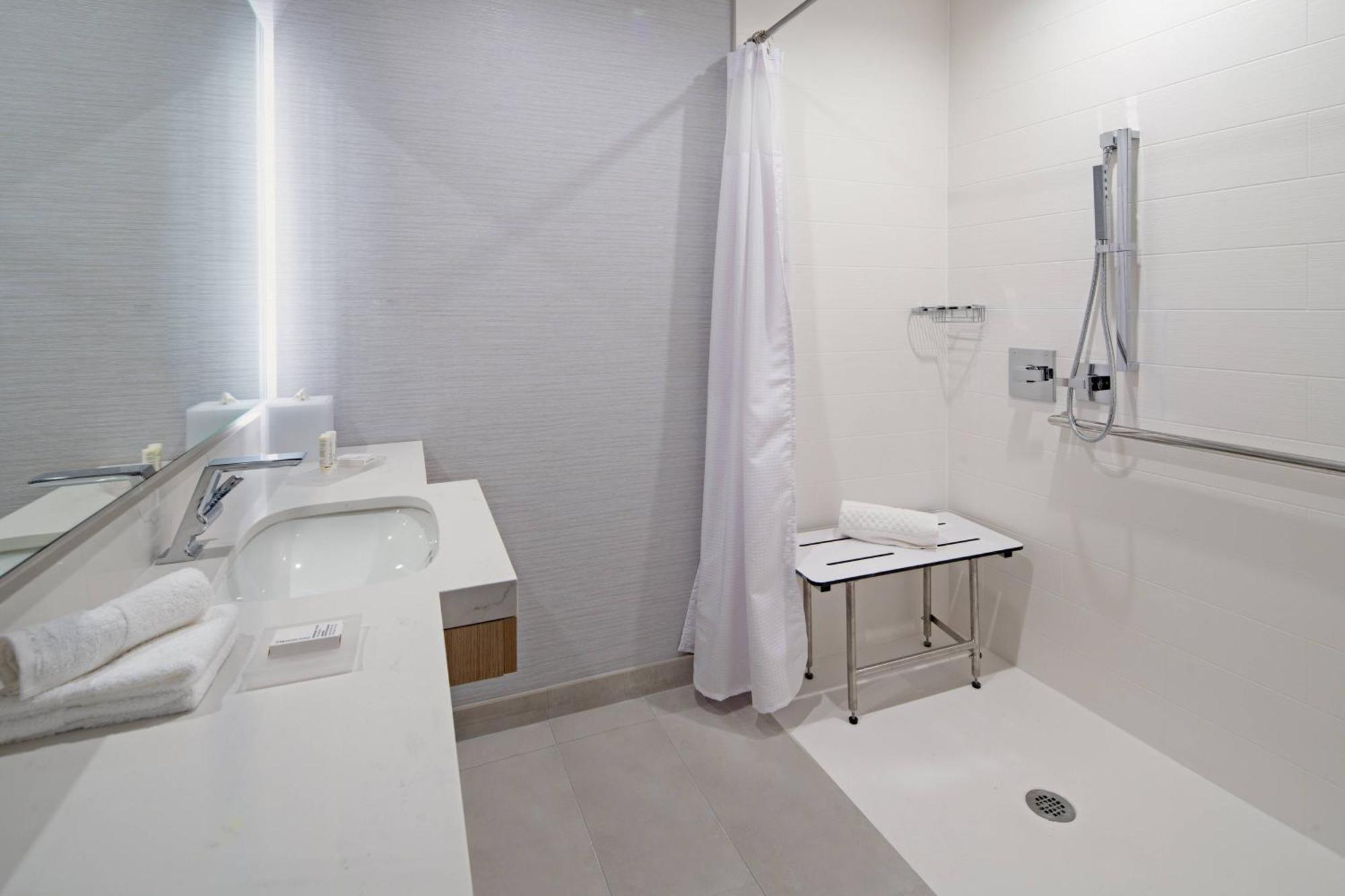 Springhill Suites By Marriott Valencia Exterior photo